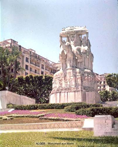 Fichier:Alger Monument aux Morts.jpg