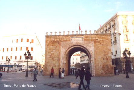 Fichier:Tunis Porte de France.jpg