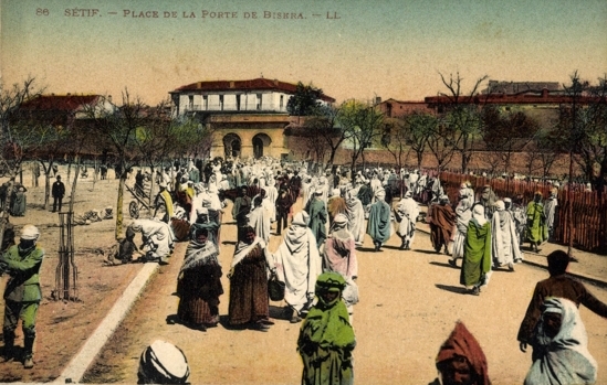 Fichier:Sétif-Place de la Porte de Biskra .jpg