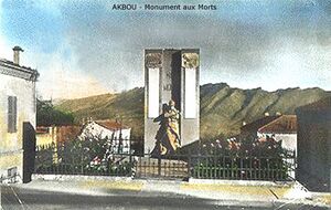Akbou Monument aux Morts.jpg