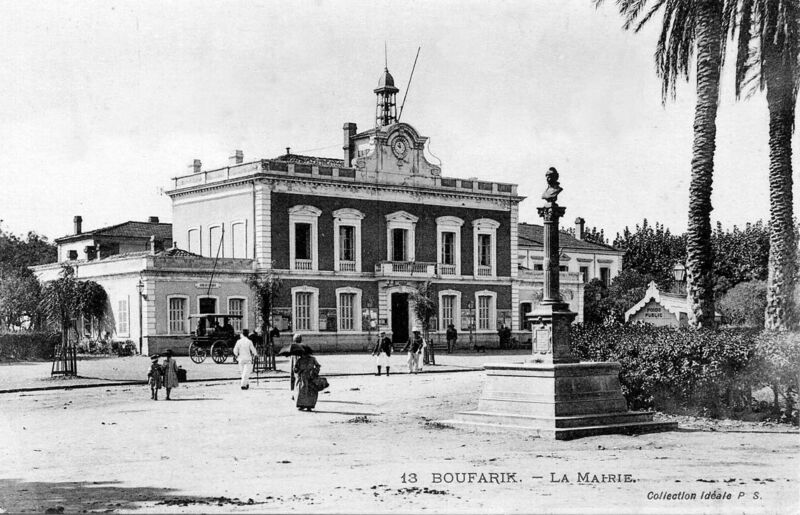 Fichier:Boufarik Mairie en 1915.jpg