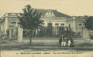 Mercier Lacombe Mairie.jpg