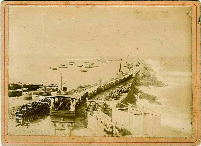 Fichier:Mosta 1892 port.jpg