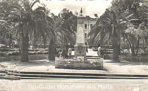 Tizi Ouzou Monument aux Morts.jpg