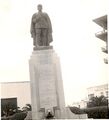 Statue du Général Poeymirau devant le lycée qui portait son nom.