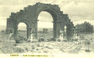 Lambèse Arc triomphe.jpg
