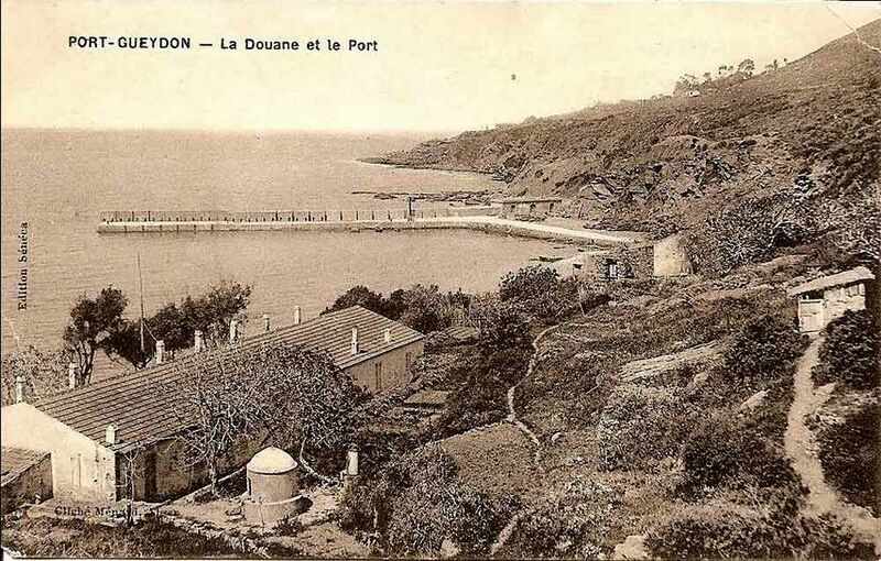 Fichier:Port gueydon douane.jpg