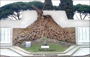 Philippeville Monument aux Morts.jpg