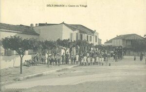 Dely Ibrahim Centre du village.jpg