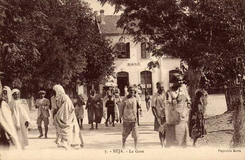 Fichier:Gare beja ext.jpg