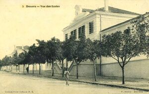 Douéra Ecoles.jpg