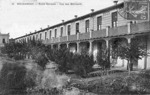 Bouzaréa Ecole normale.jpg