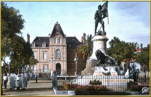 Saïda Monument aux Morts.jpg