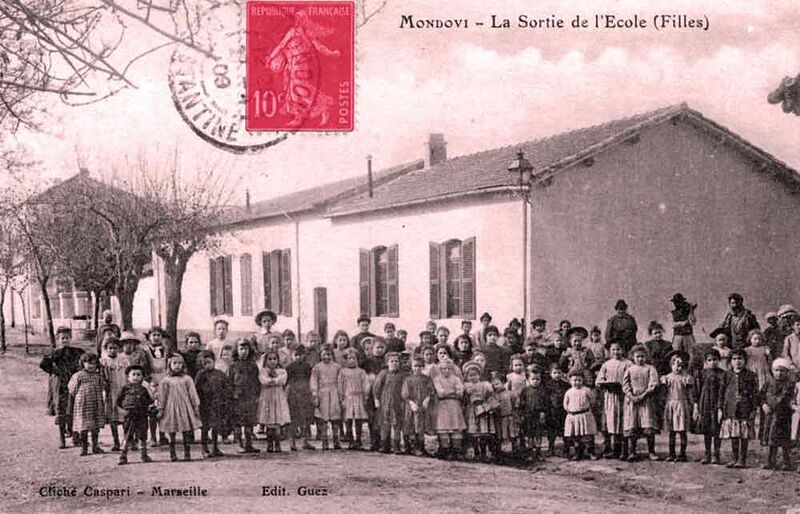 Fichier:Mondovi ecole filles.jpg