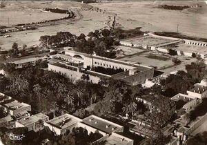 1024px-Avion biskra hopital.jpg