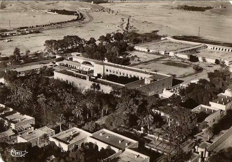 Fichier:1024px-Avion biskra hopital.jpg