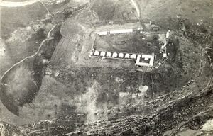 Vue aerienne poste artil.jpg