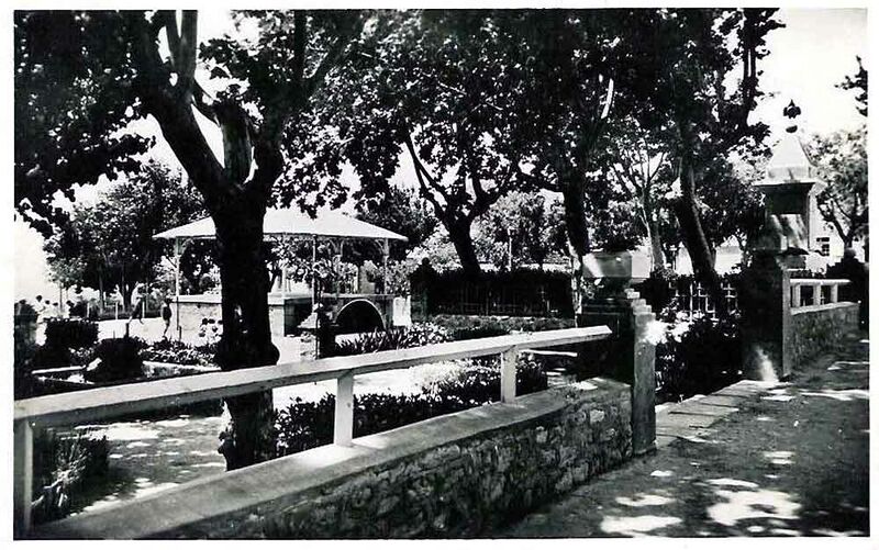 Fichier:Boghari kiosque.jpg