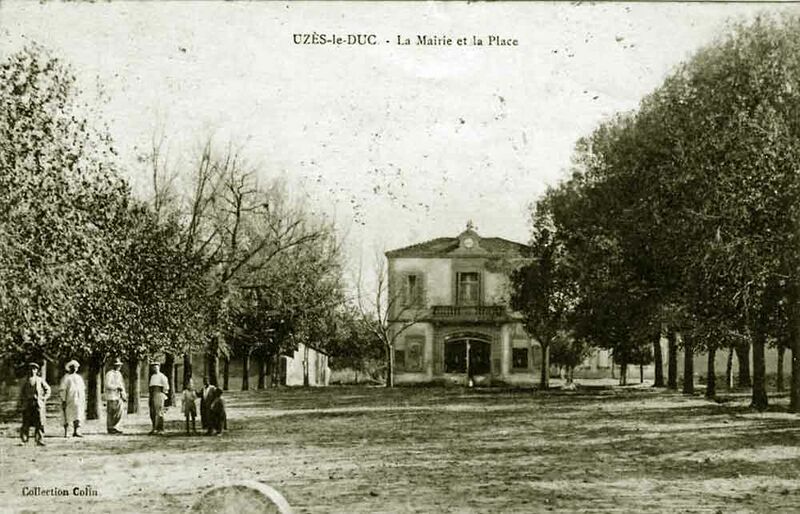 Fichier:Mairie uzesleduc.jpg