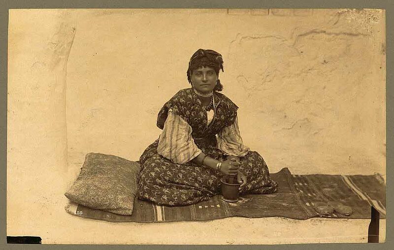 Fichier:Algerie femme bled.jpg