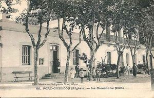Port gueydon commune.jpg