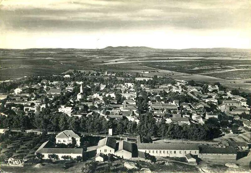 Fichier:Descartes vue avion.jpg