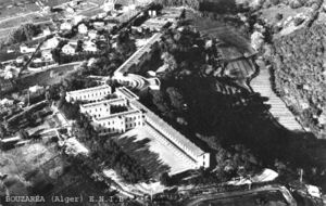 Bouzaréa Vue Ecoles.jpg