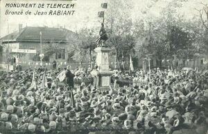 Tlemcen Monument aux Morts.jpg